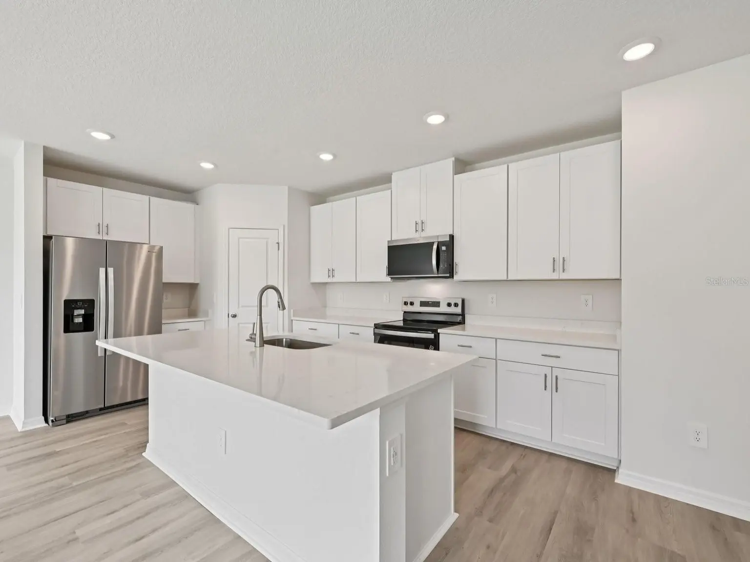 1688 COOLRIDGE PLACE, ZEPHYRHILLS, FL, photo 10 of 27