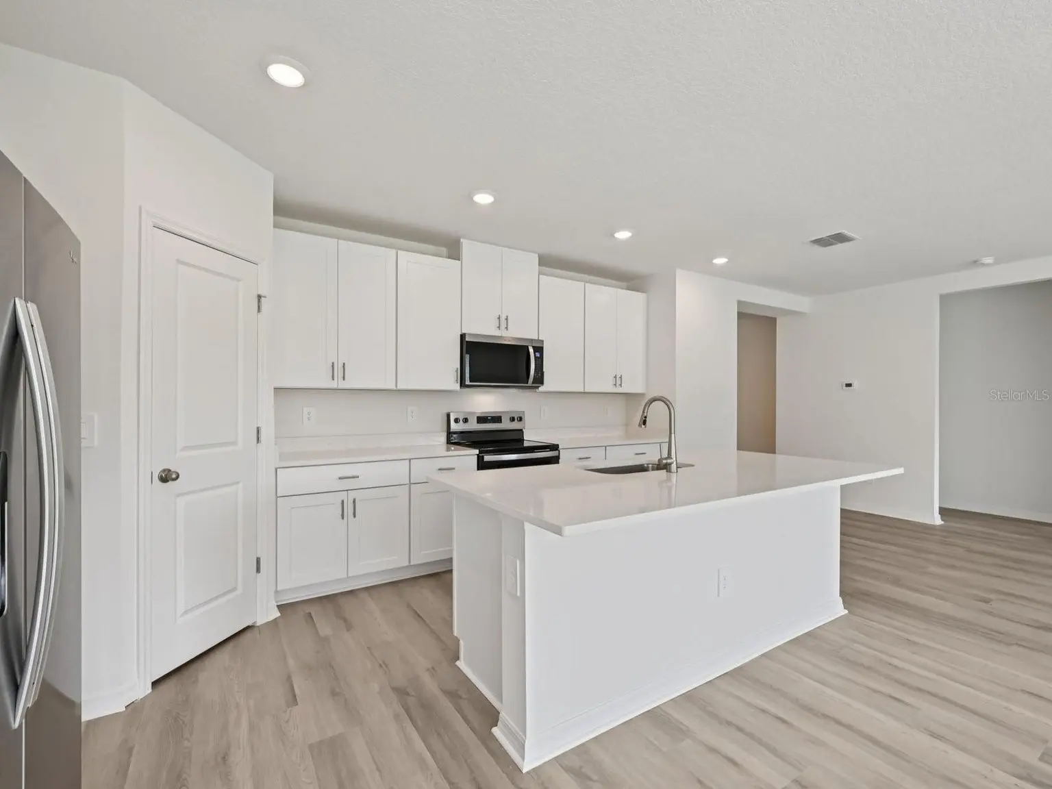 1688 COOLRIDGE PLACE, ZEPHYRHILLS, FL, photo 11 of 27