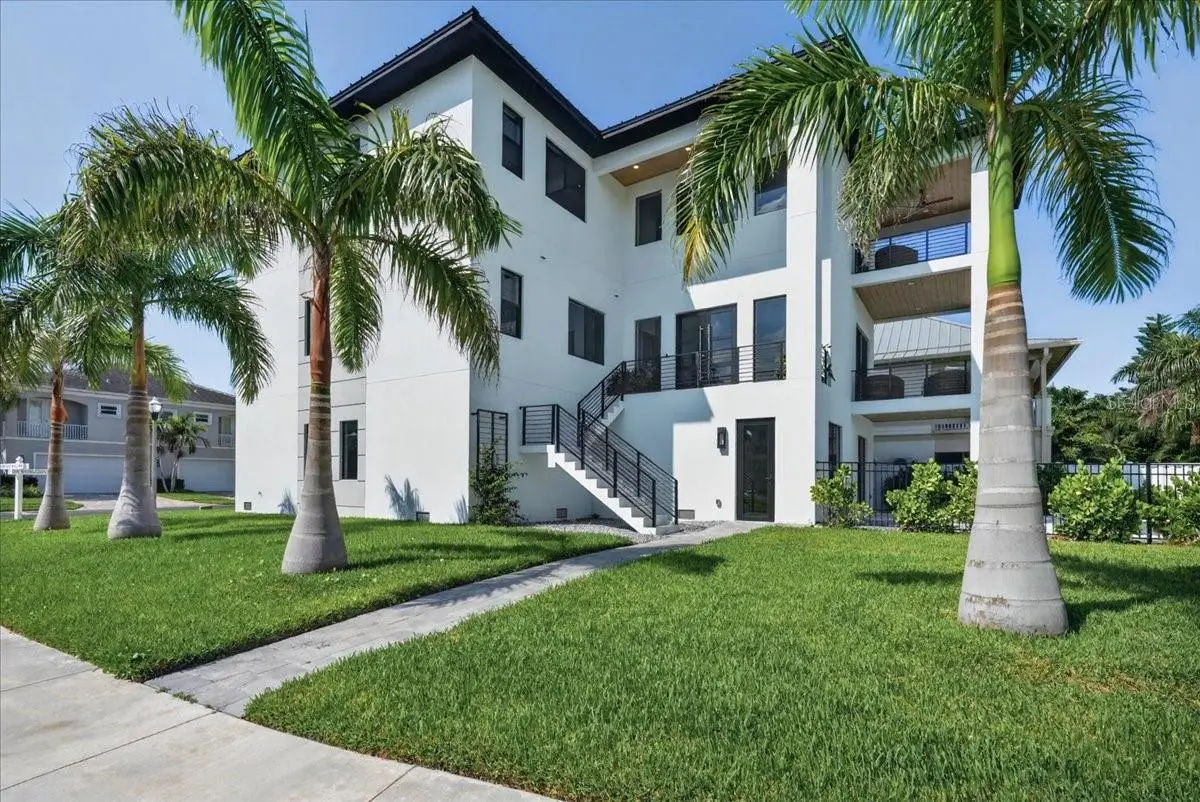 116 WIMBLEDON COURT, REDINGTON SHORES, FL