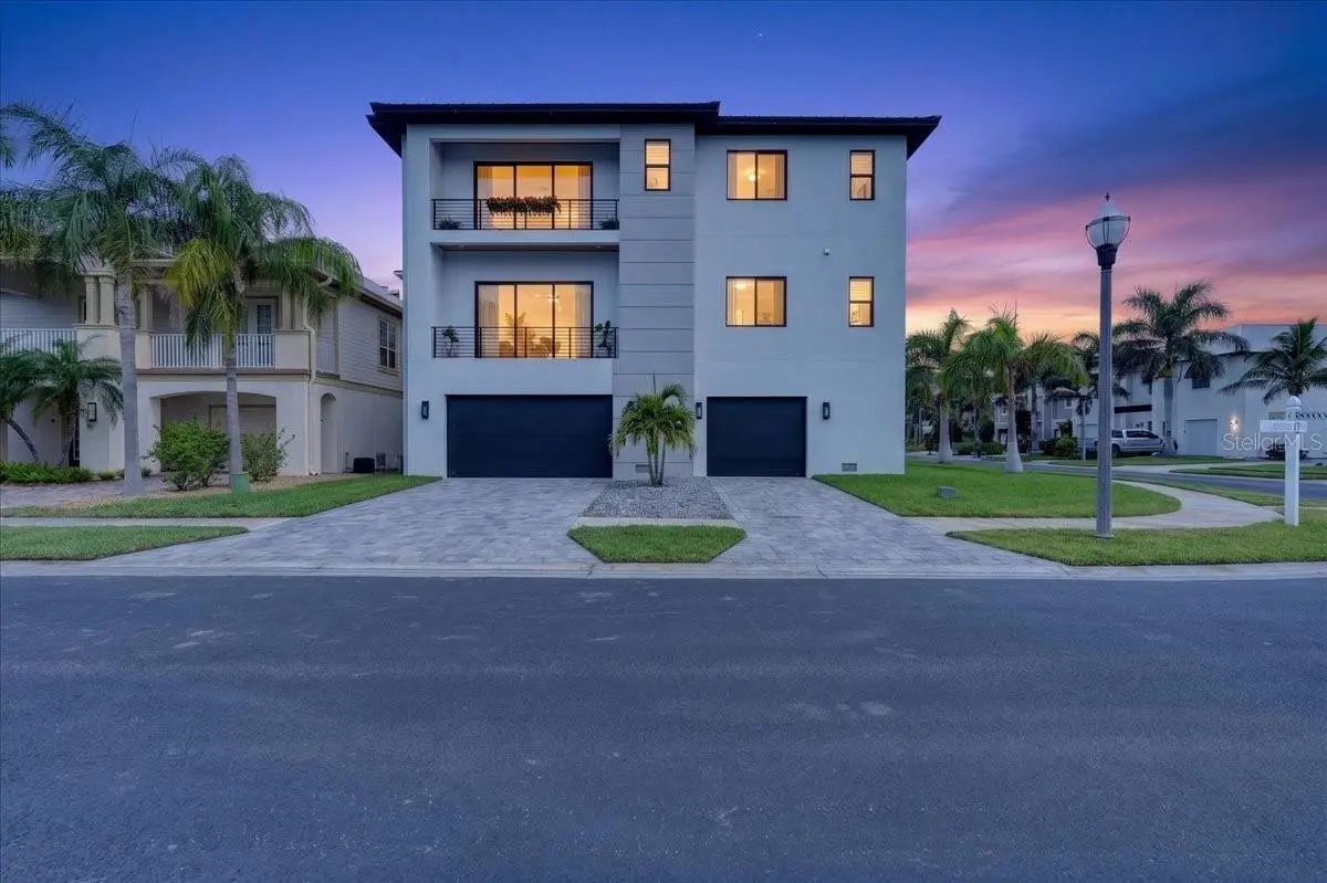 Redington Shores Yacht & Tennis Club home, photo 6 of 8