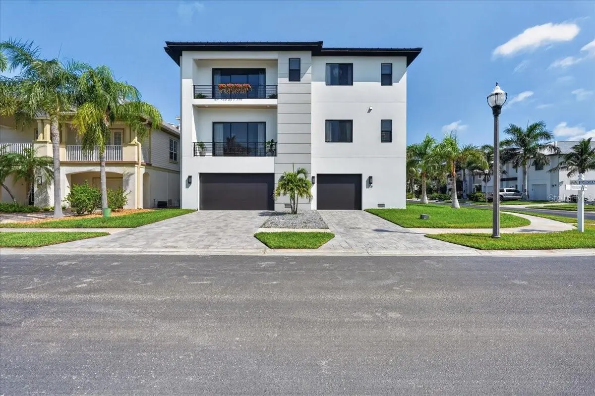 Redington Shores Yacht & Tennis Club home, photo 8 of 8