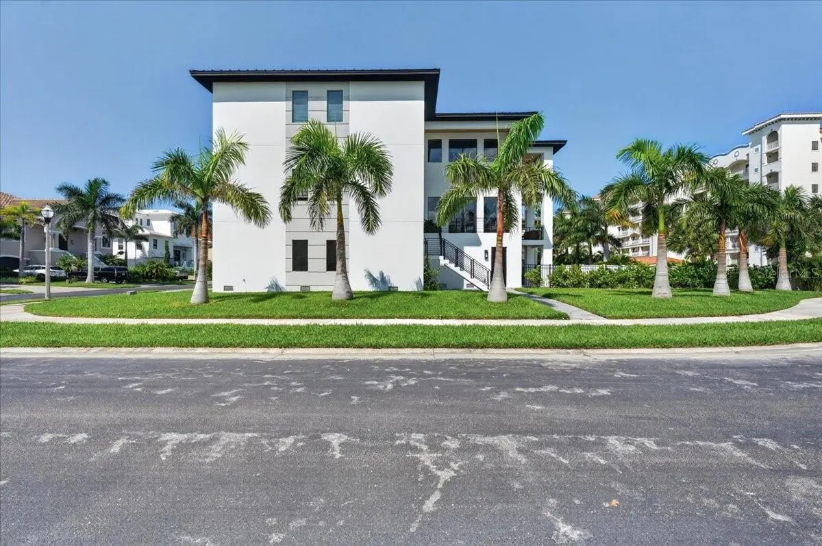 116 WIMBLEDON COURT, REDINGTON SHORES, FL, photo 5 of 60