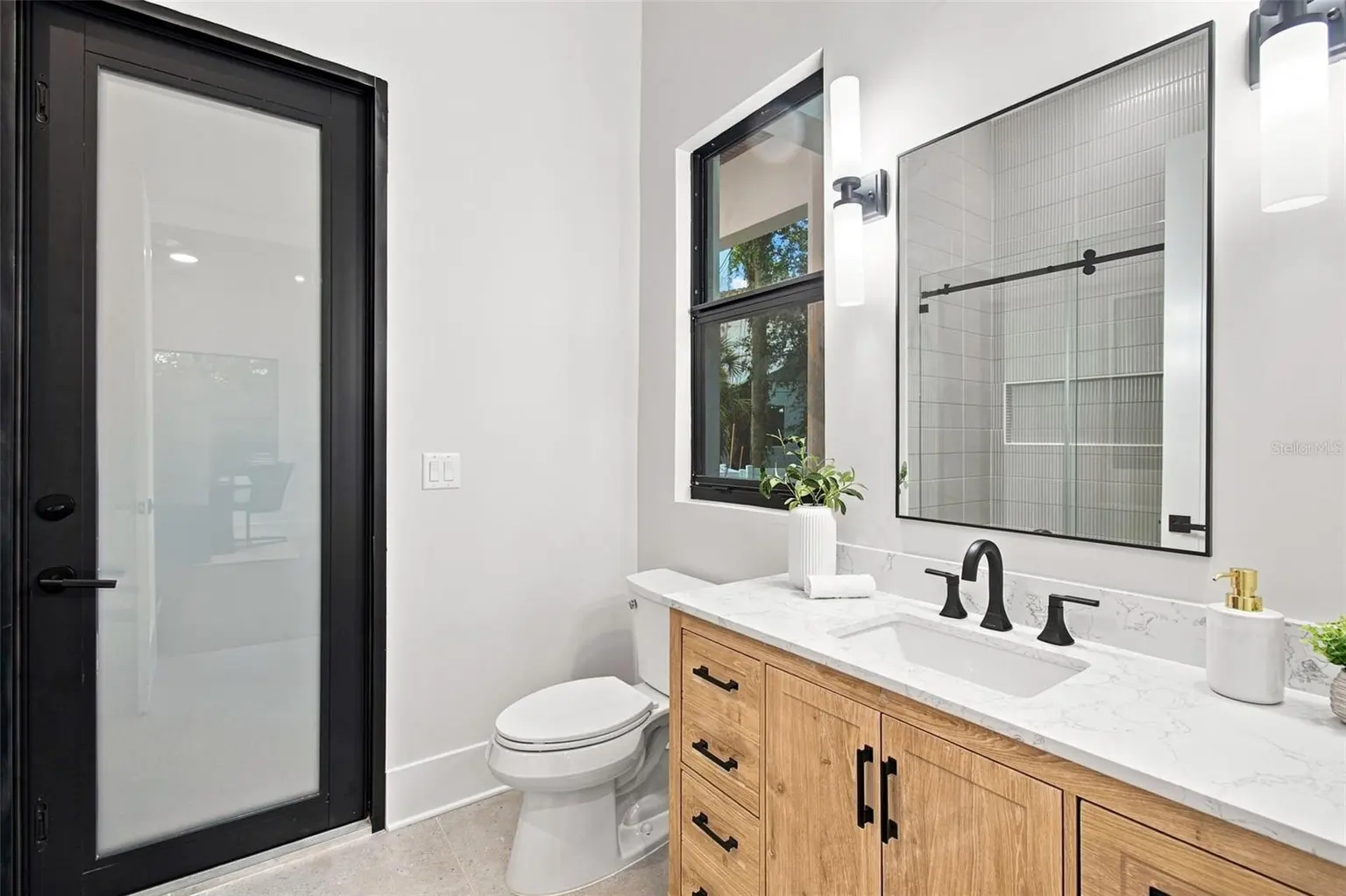 3610 S RENELLIE DRIVE, TAMPA, FL, photo 15 of 84
