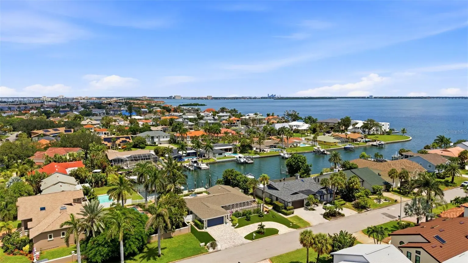 137 12TH STREET E, TIERRA VERDE, FL