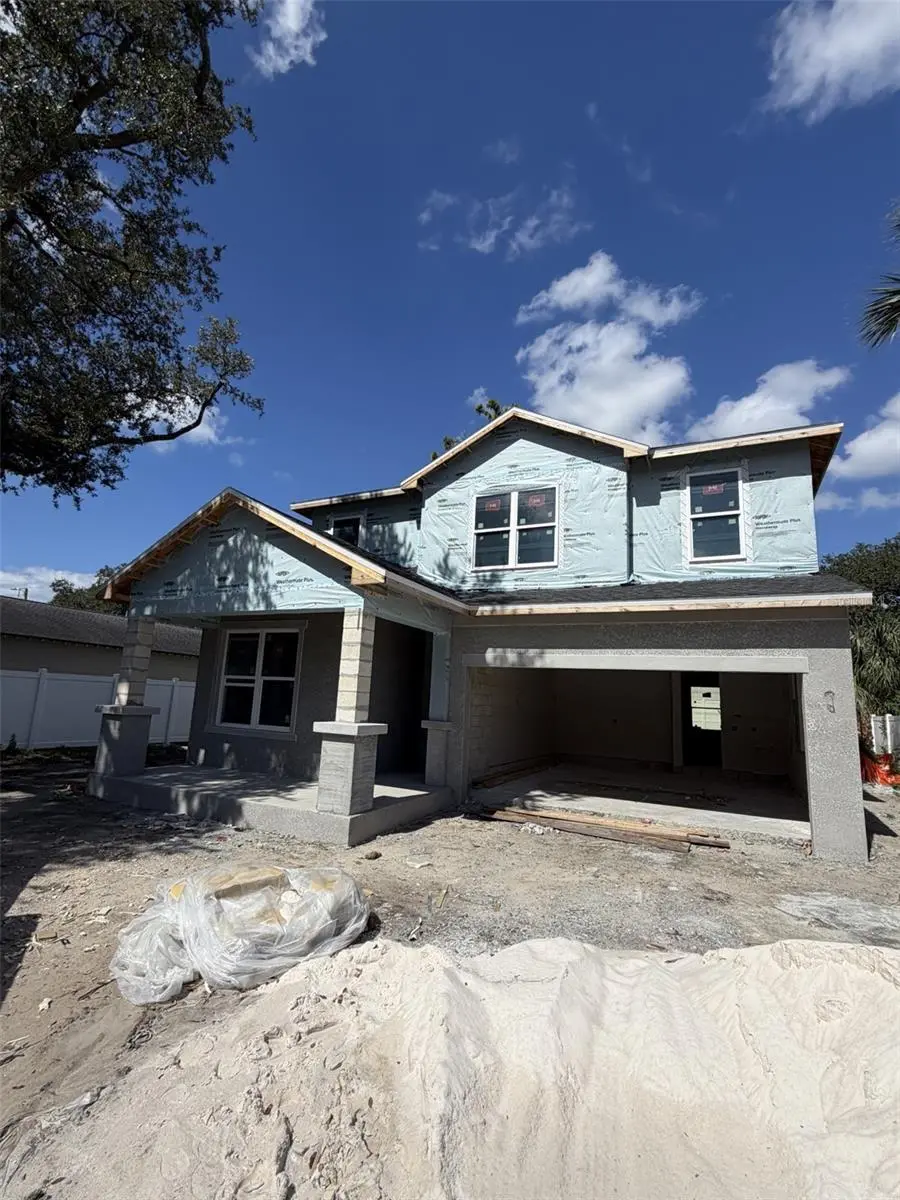 Riverside Heights home, photo 2 of 8