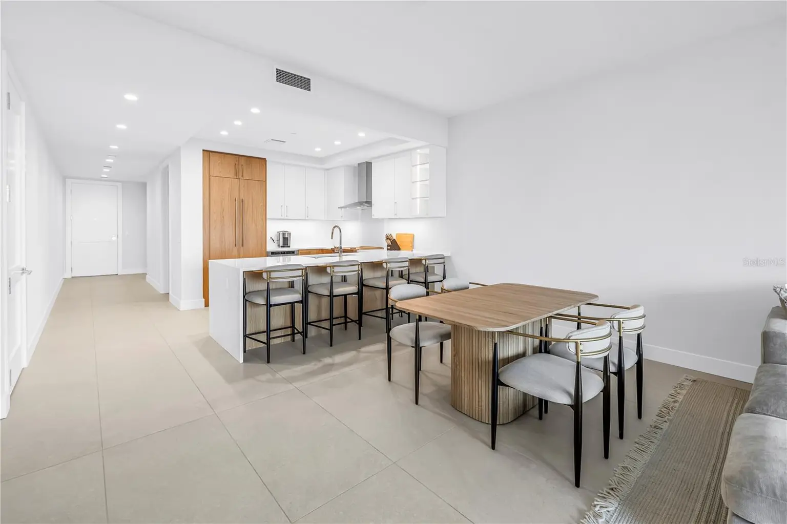 275 1ST AVENUE S #3704, ST PETERSBURG, FL, photo 21 of 81