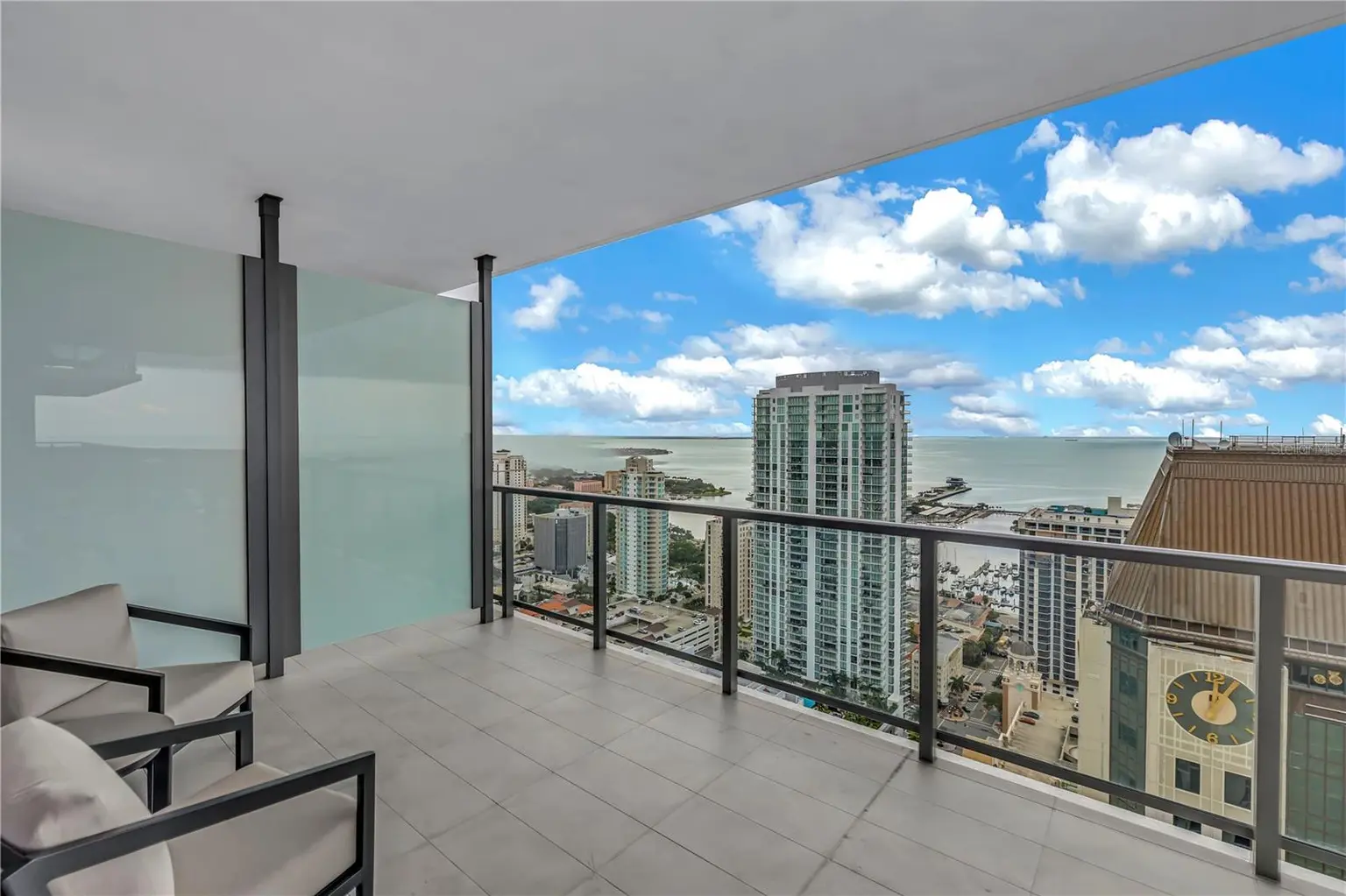 275 1ST AVENUE S #3704, ST PETERSBURG, FL, photo 26 of 81