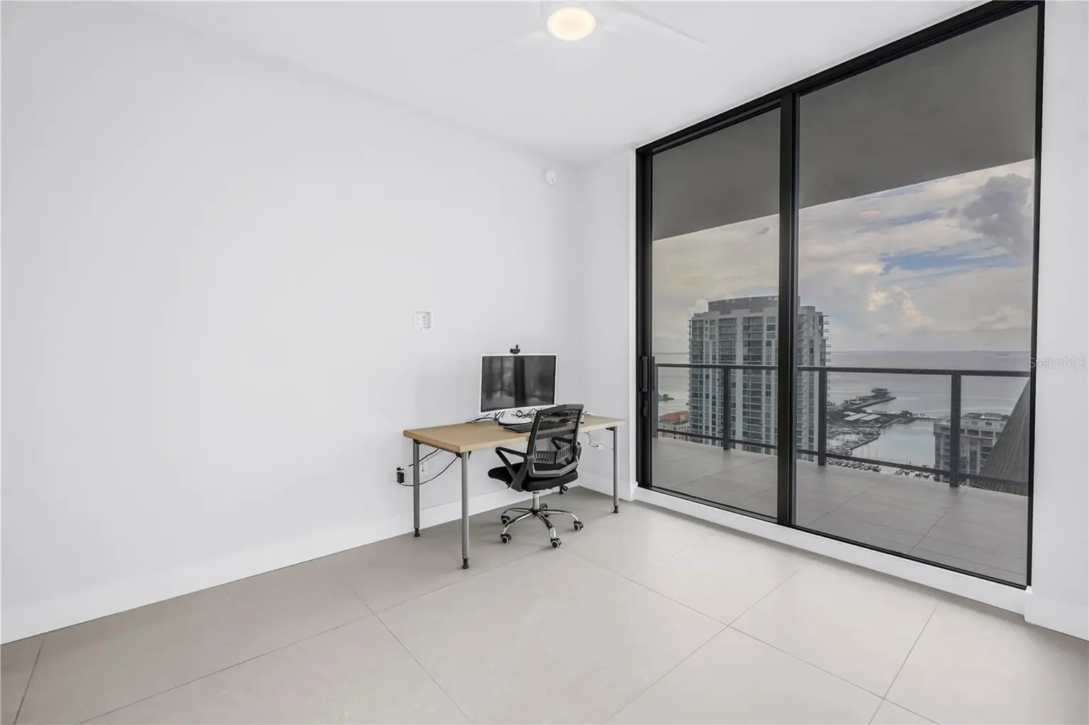 275 1ST AVENUE S #3704, ST PETERSBURG, FL, photo 36 of 81