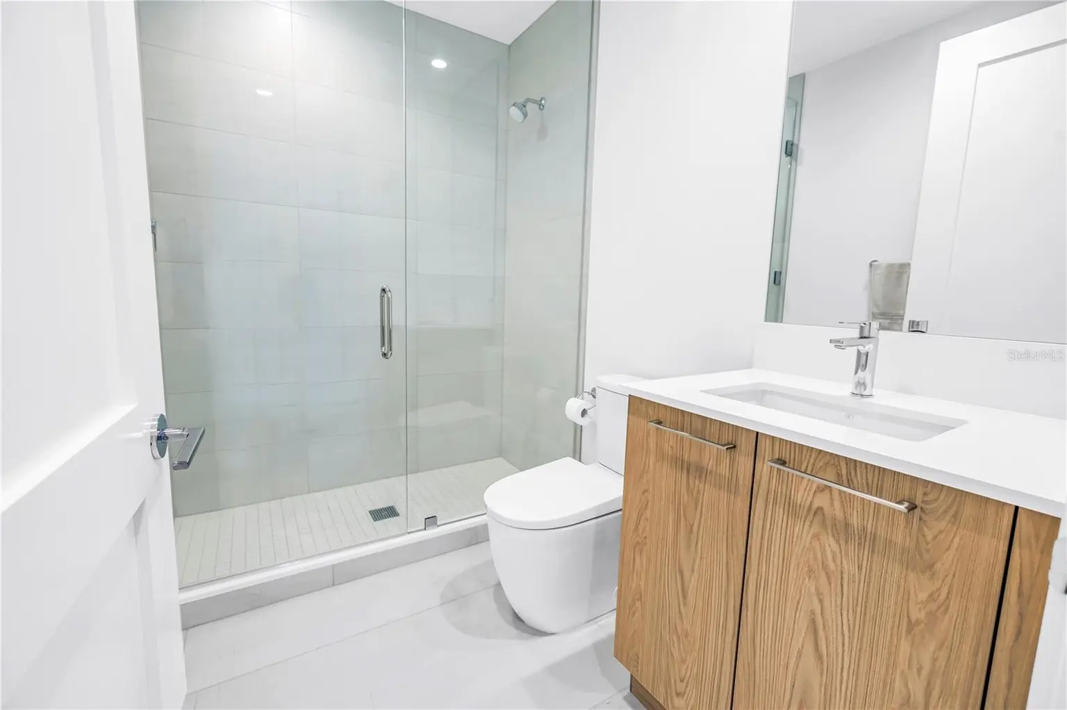 275 1ST AVENUE S #3704, ST PETERSBURG, FL, photo 38 of 81