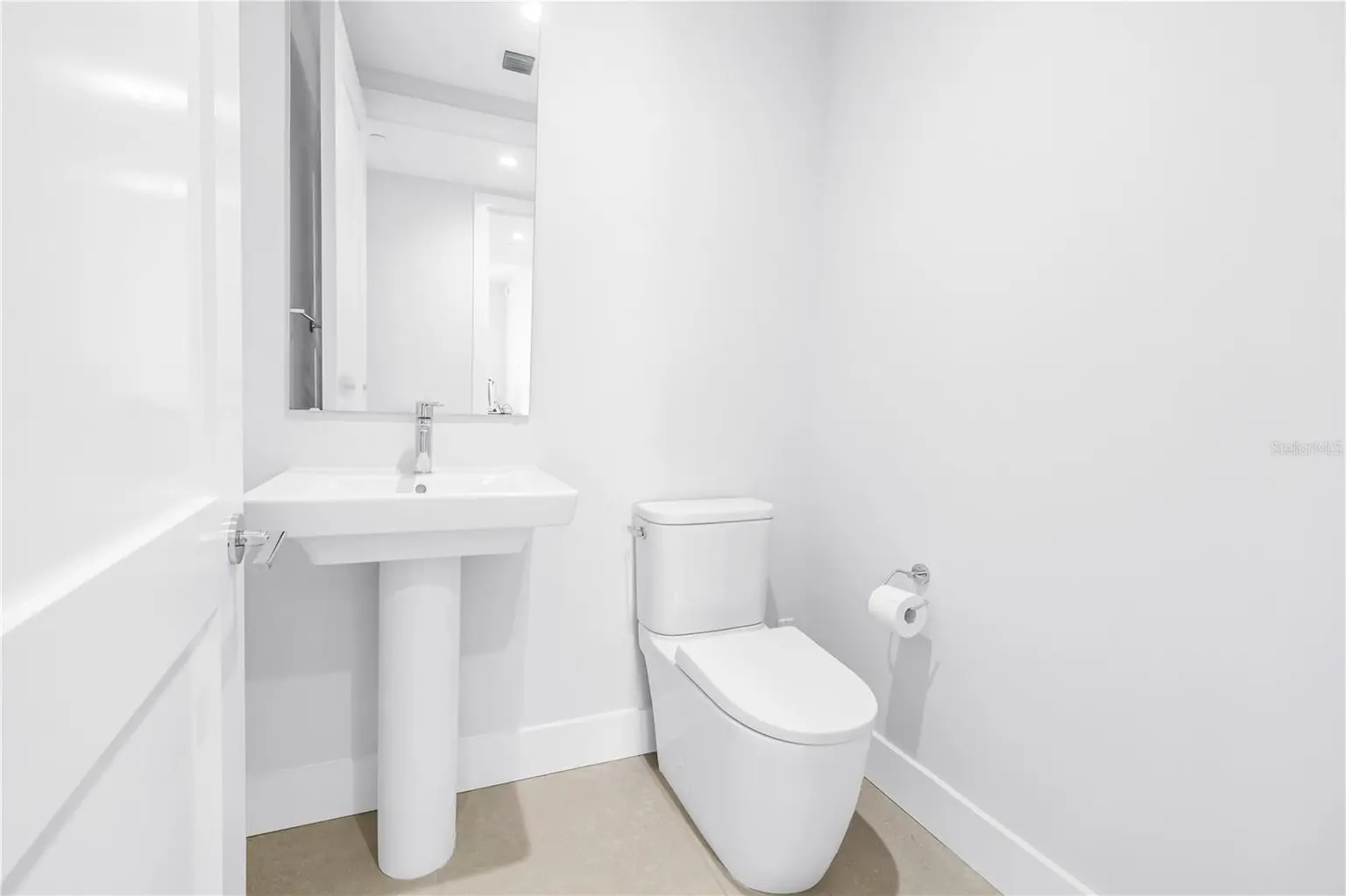 275 1ST AVENUE S #3704, ST PETERSBURG, FL, photo 39 of 81