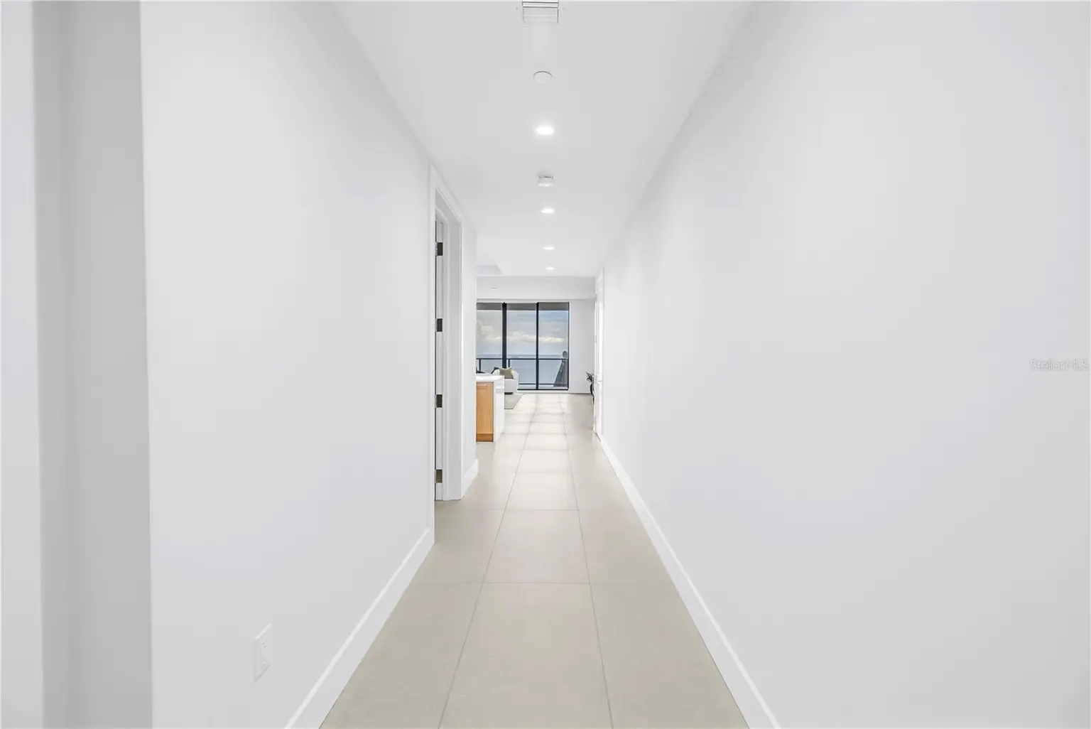 275 1ST AVENUE S #3704, ST PETERSBURG, FL, photo 45 of 81