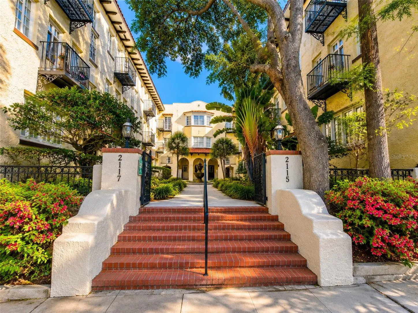 2117 W DEKLE AVENUE #H2, TAMPA, FL