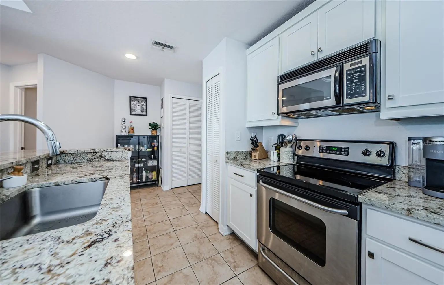 700 S HARBOUR ISLAND BOULEVARD #404, TAMPA, FL, photo 5 of 32