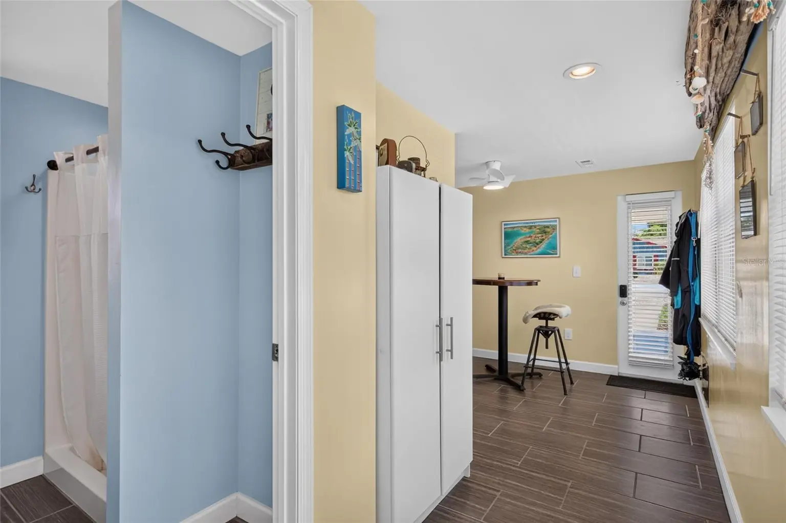 1420 GRAY STREET S, GULFPORT, FL, photo 16 of 45