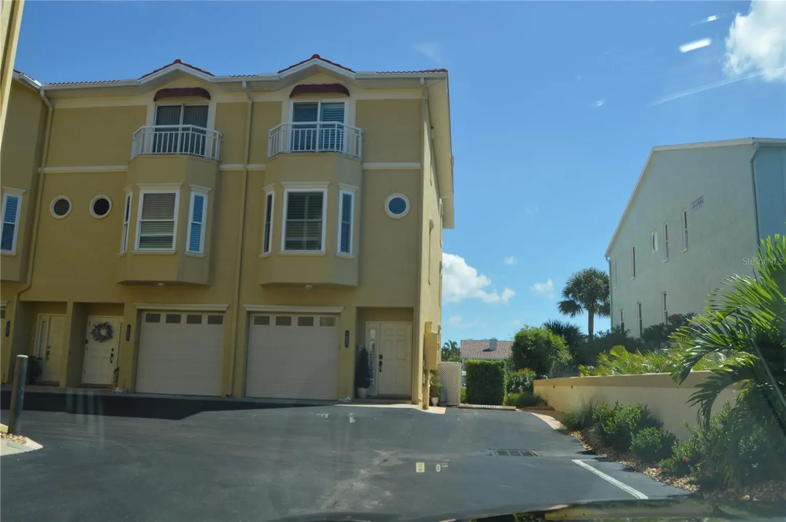1063 PINELLAS BAYWAY S, ST PETERSBURG, FL