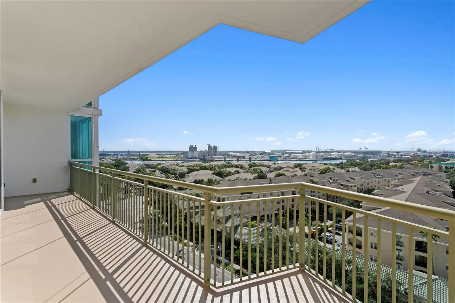 450 KNIGHTS RUN AVENUE #1004, TAMPA, FL, photo 17 of 60