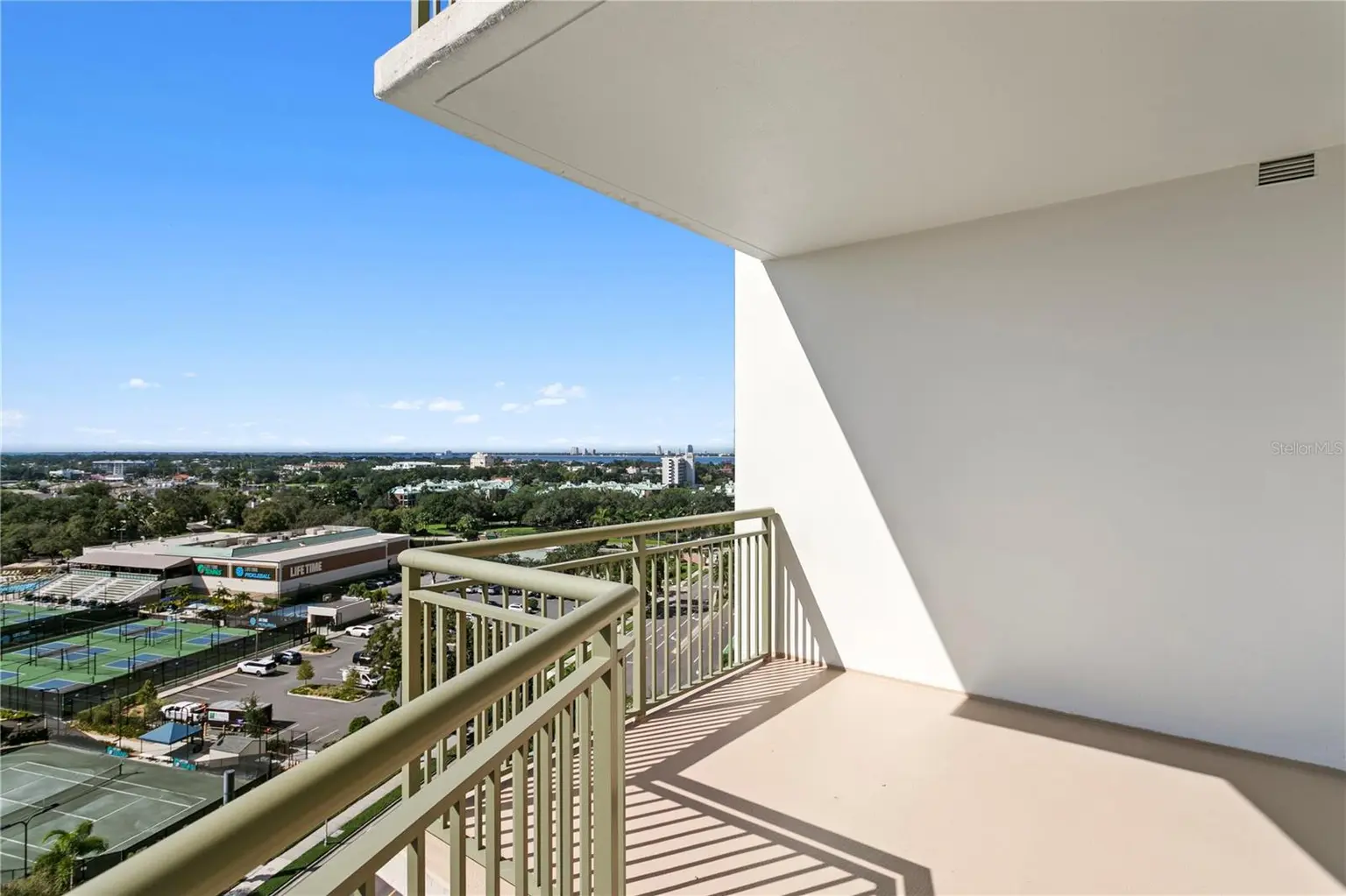 450 KNIGHTS RUN AVENUE #1004, TAMPA, FL, photo 18 of 60