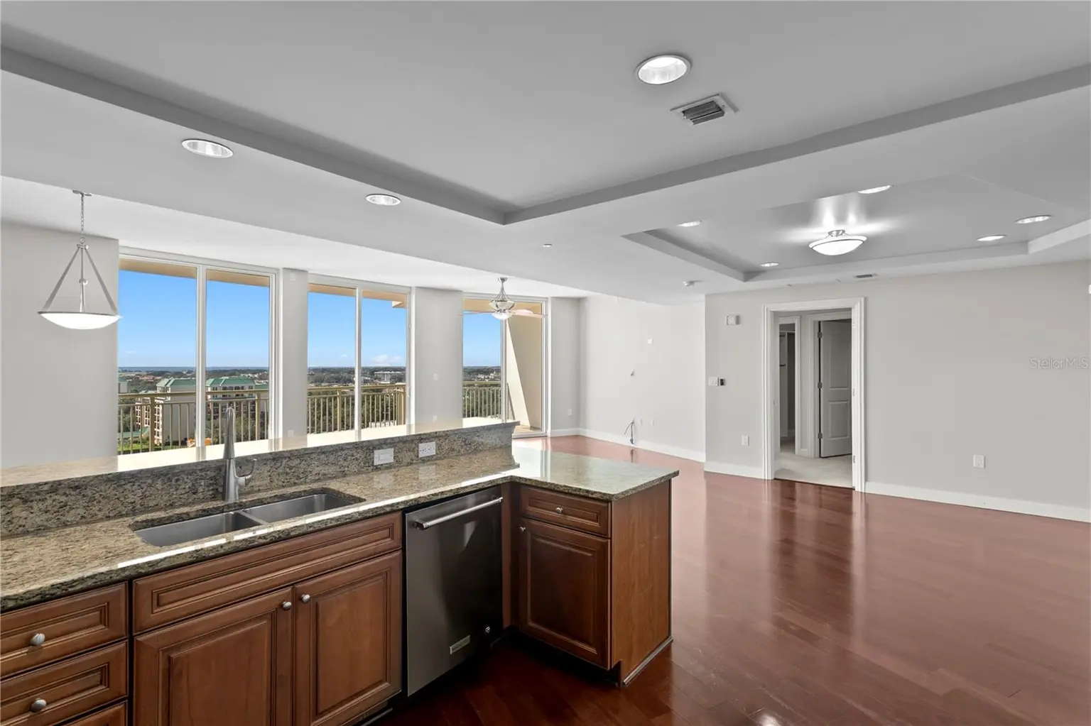 450 KNIGHTS RUN AVENUE #1004, TAMPA, FL, photo 24 of 60
