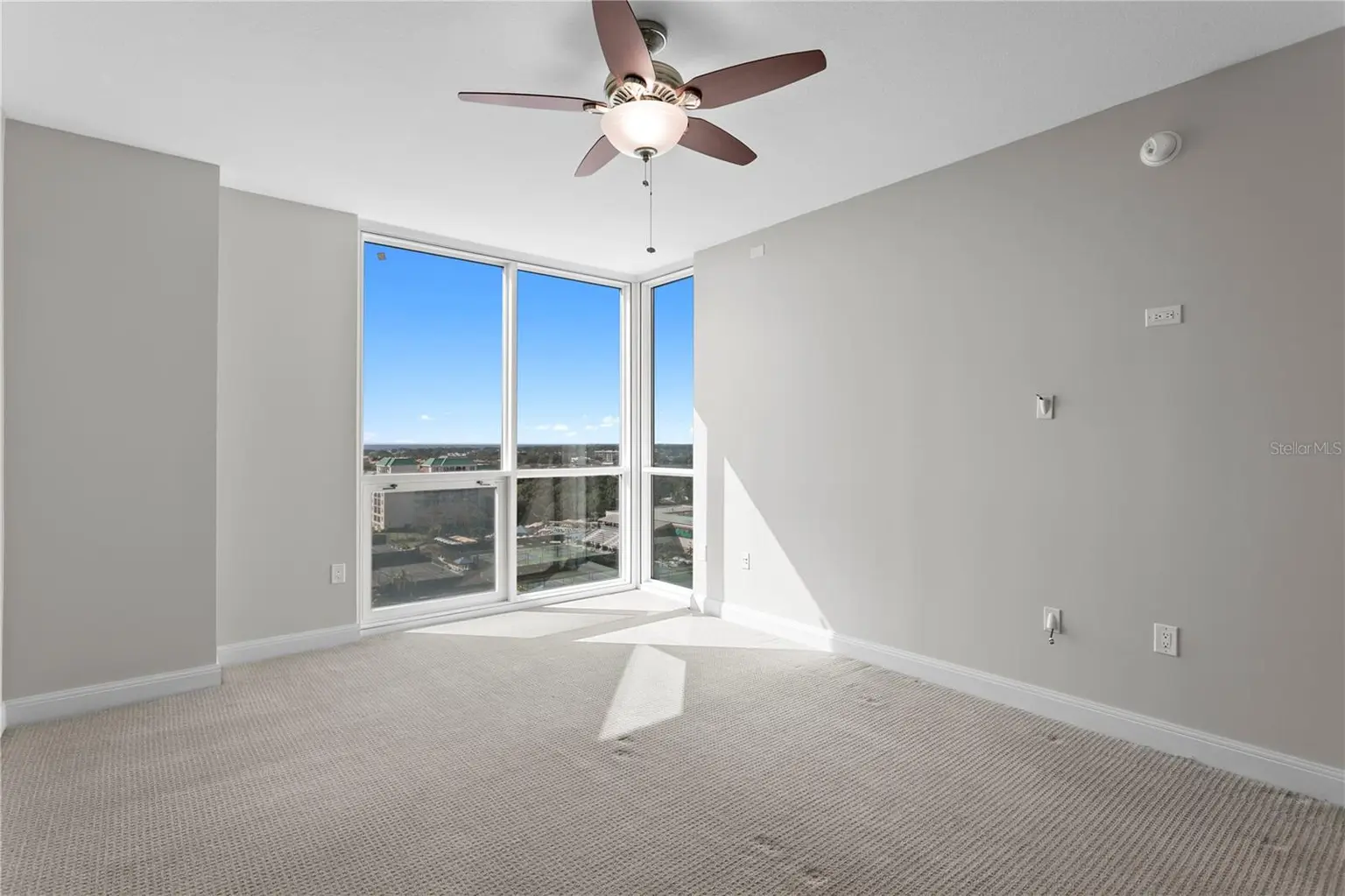 450 KNIGHTS RUN AVENUE #1004, TAMPA, FL, photo 26 of 60