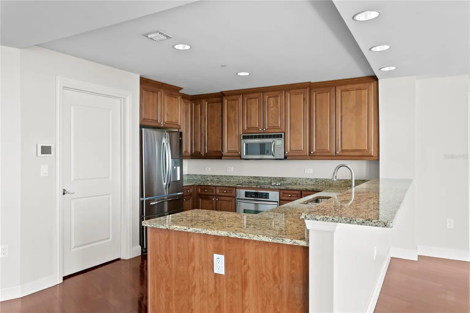450 KNIGHTS RUN AVENUE #1004, TAMPA, FL, photo 46 of 60