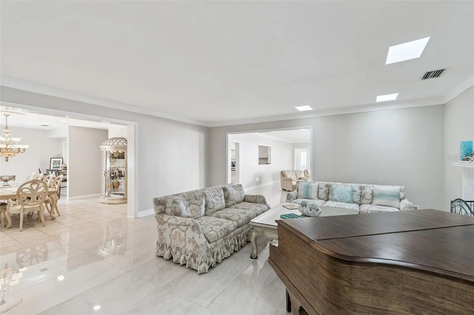 1520 GULF BOULEVARD, BELLEAIR BEACH, FL, photo 14 of 62