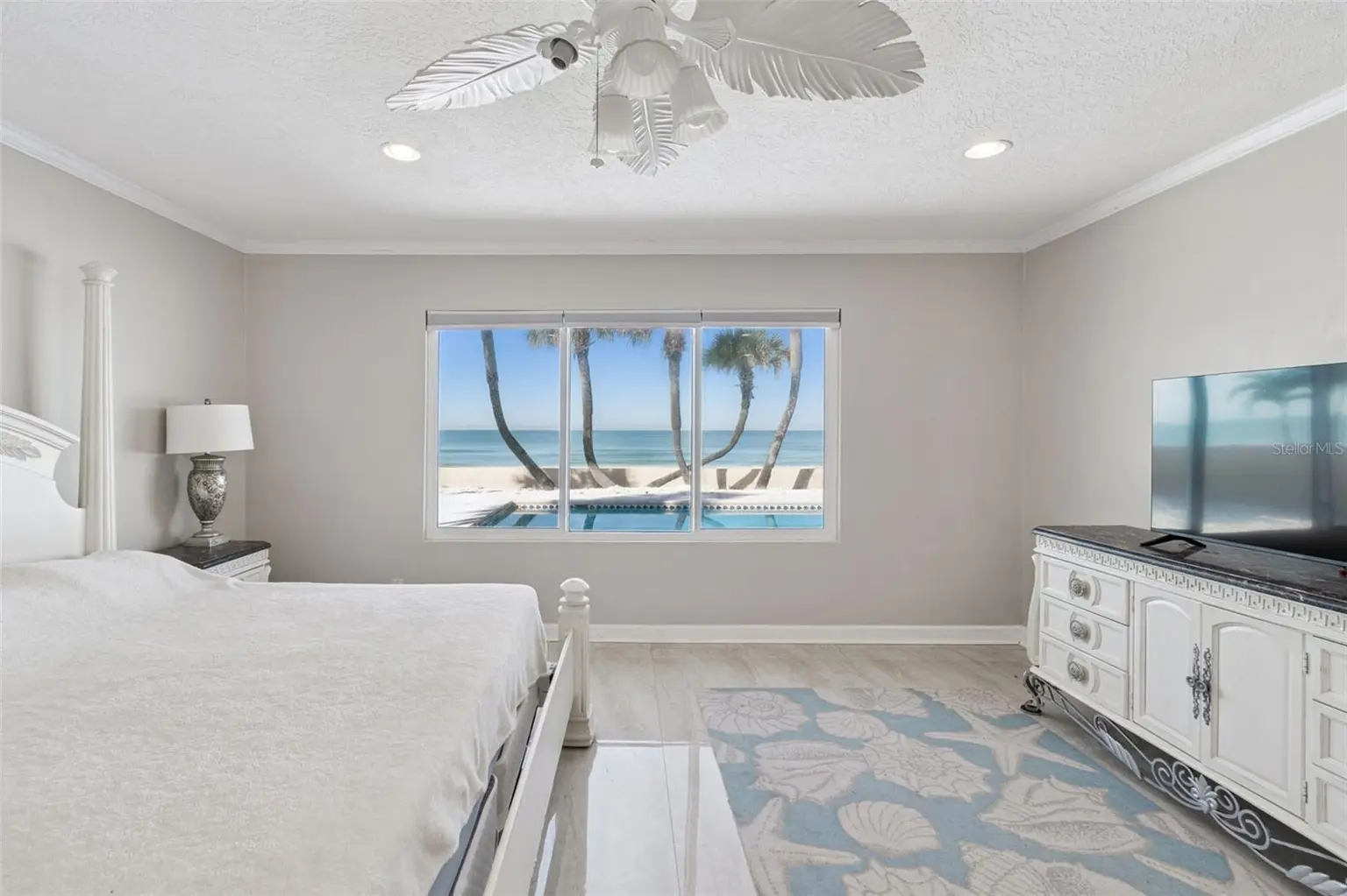 1520 GULF BOULEVARD, BELLEAIR BEACH, FL, photo 23 of 62