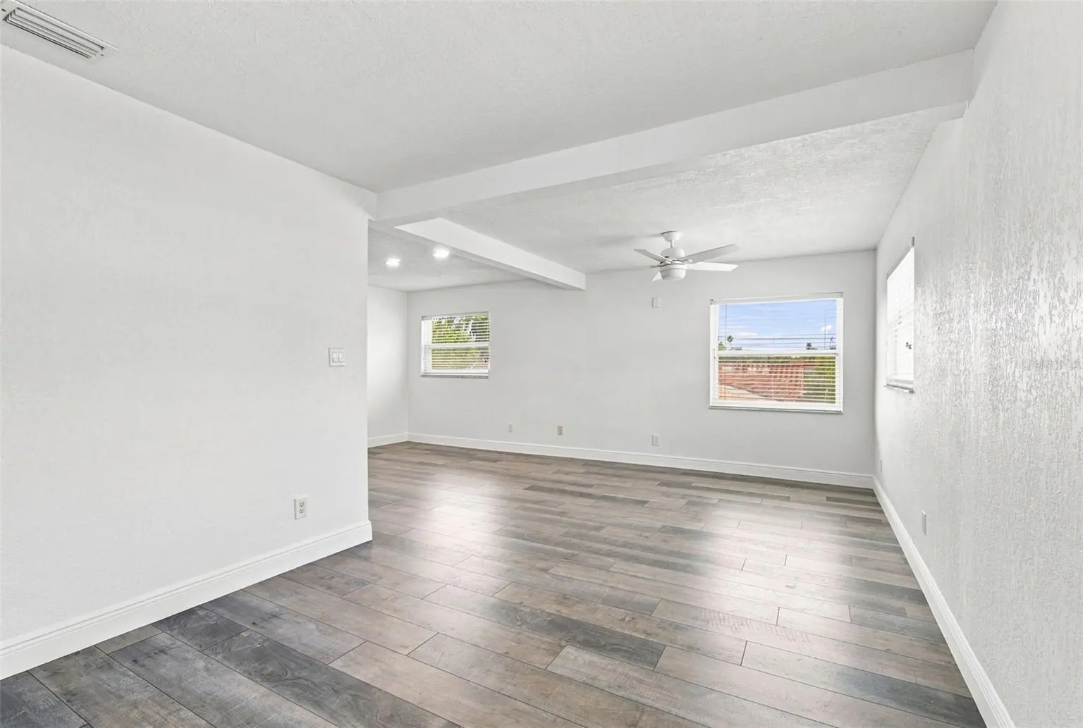 112 16TH STREET, BELLEAIR BEACH, FL, photo 19 of 62