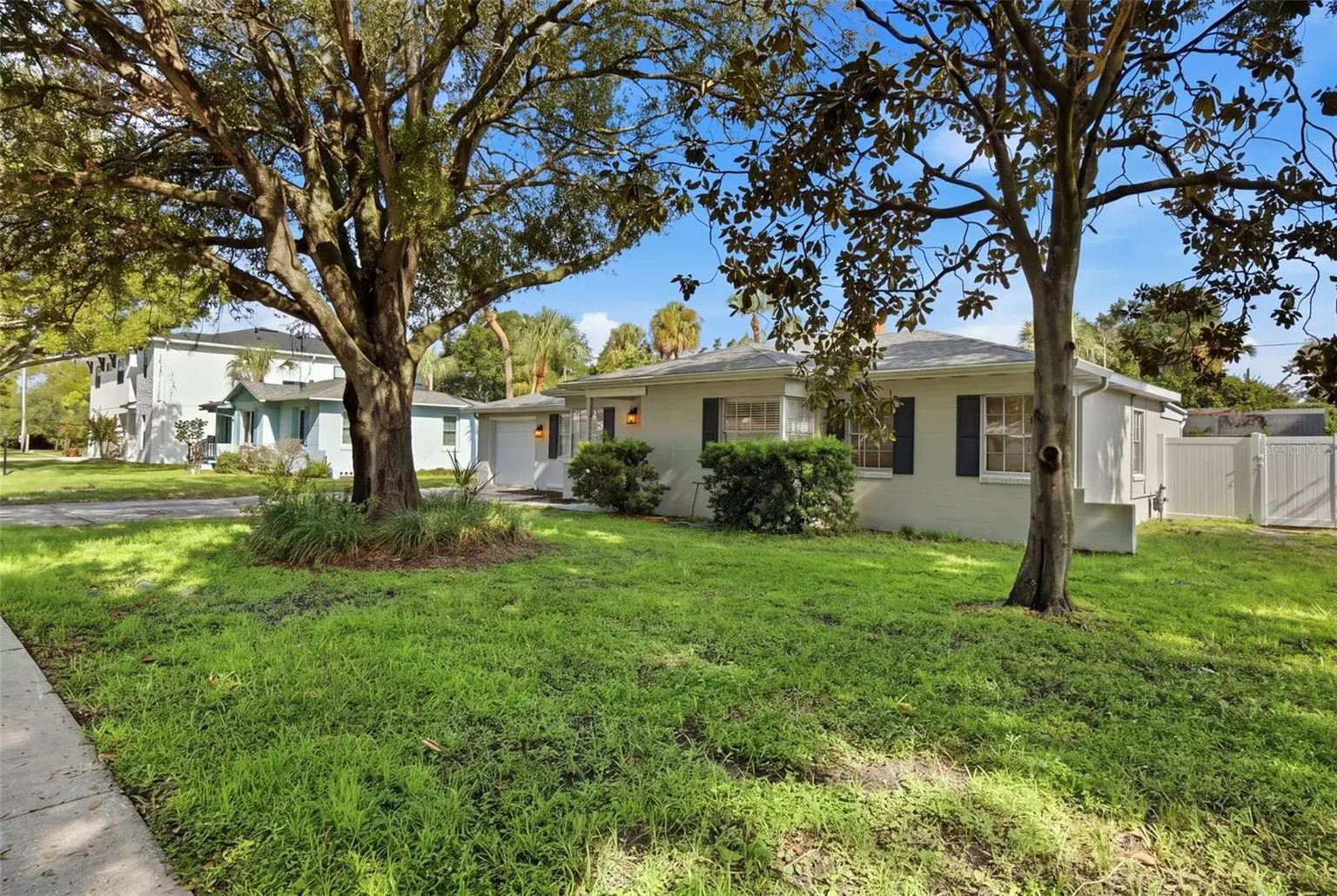 4003 W EUCLID AVENUE, TAMPA, FL, photo 3 of 23