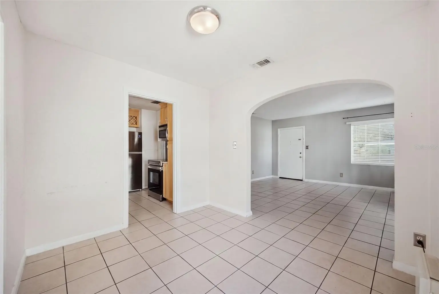 4003 W EUCLID AVENUE, TAMPA, FL, photo 4 of 23