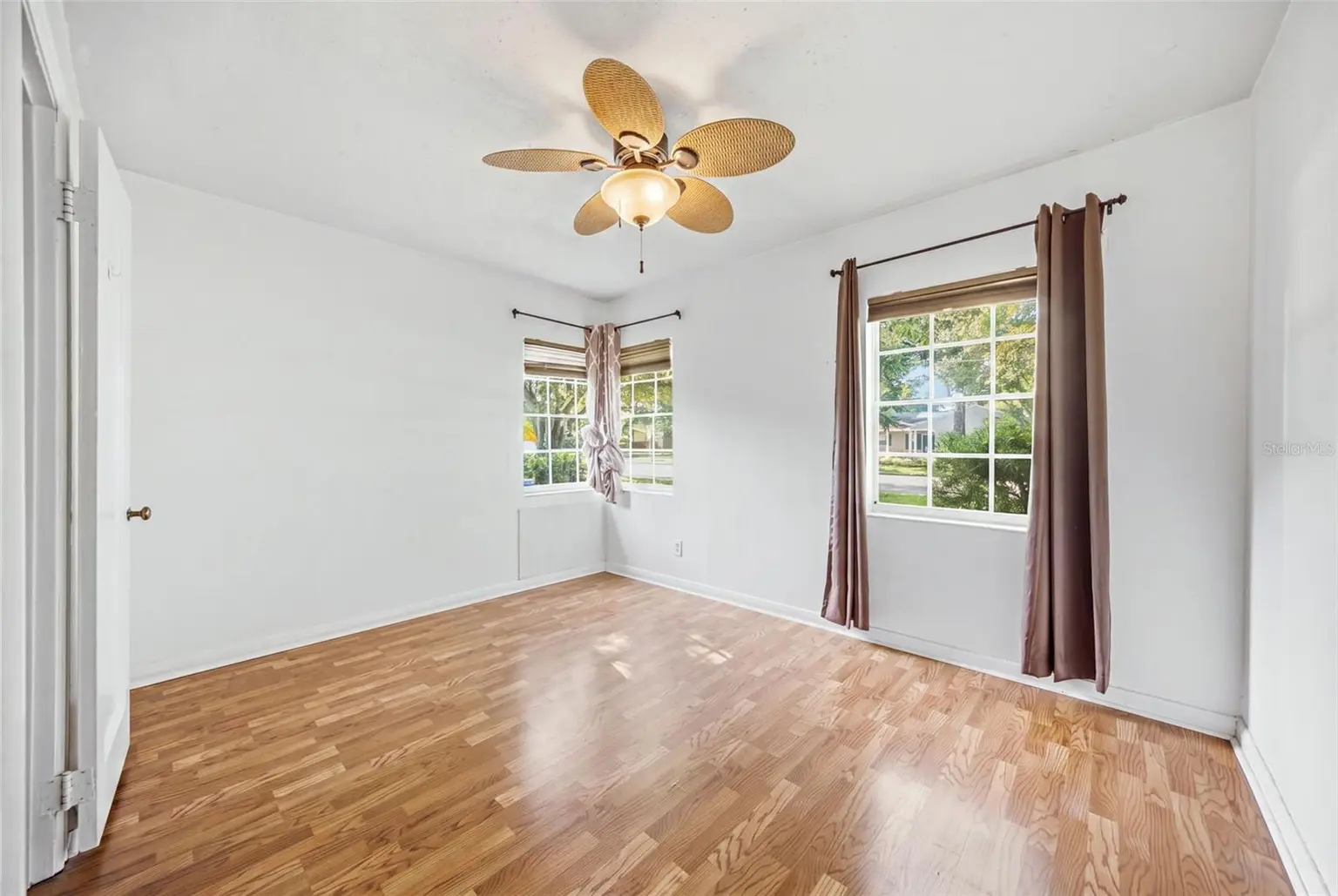 4003 W EUCLID AVENUE, TAMPA, FL, photo 13 of 23