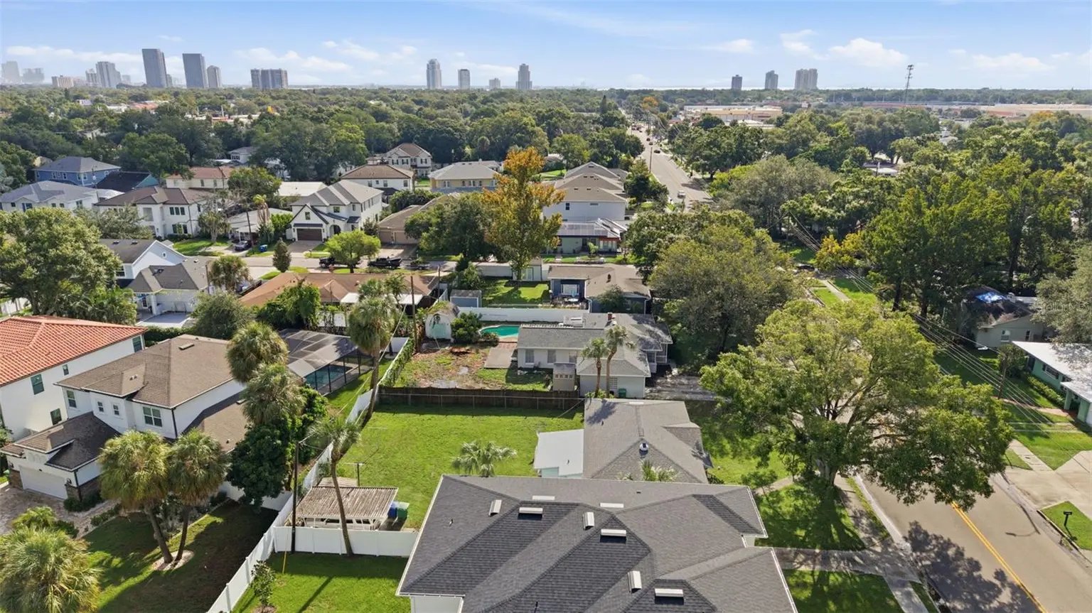 4003 W EUCLID AVENUE, TAMPA, FL, photo 21 of 23