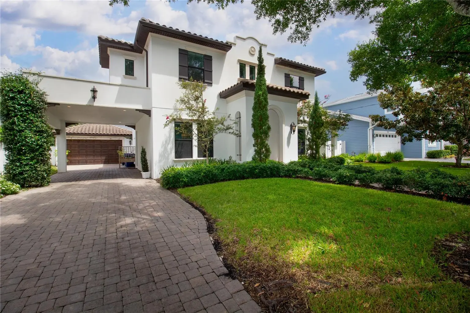 3917 W SAN LUIS STREET, TAMPA, FL, photo 2 of 53