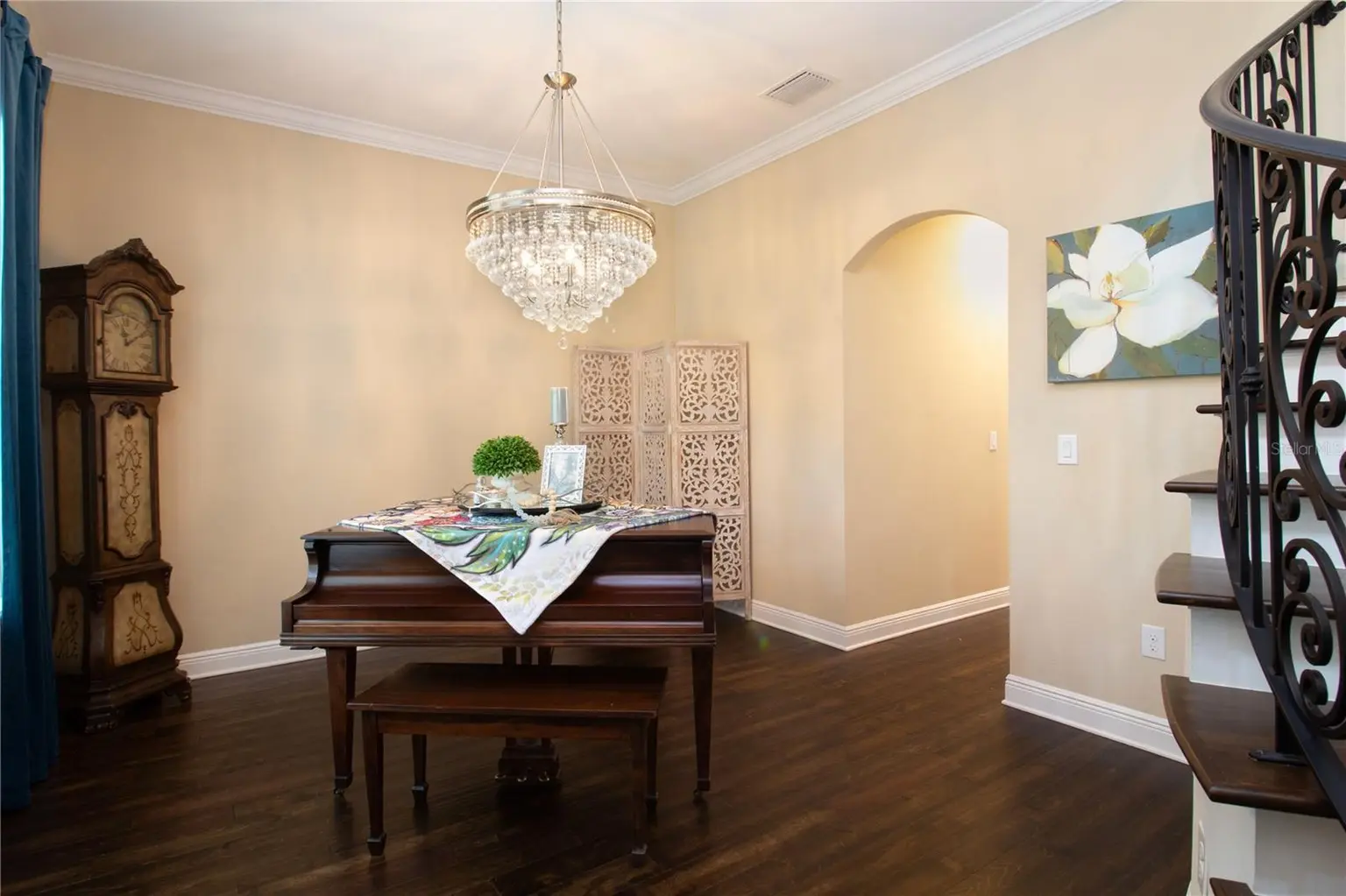 3917 W SAN LUIS STREET, TAMPA, FL, photo 6 of 53
