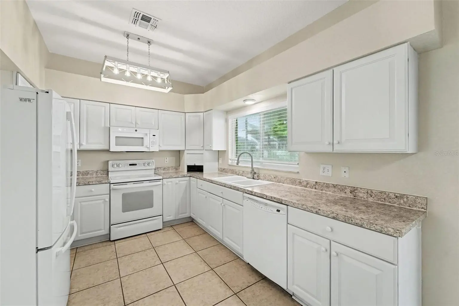19431 SANDY SPRINGS CIRCLE, LUTZ, FL, photo 6 of 20