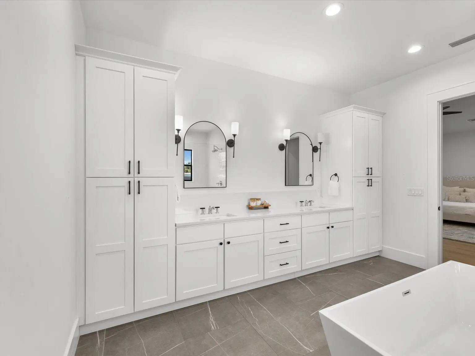 2123 S CORTEZ AVENUE, TAMPA, FL, photo 19 of 89
