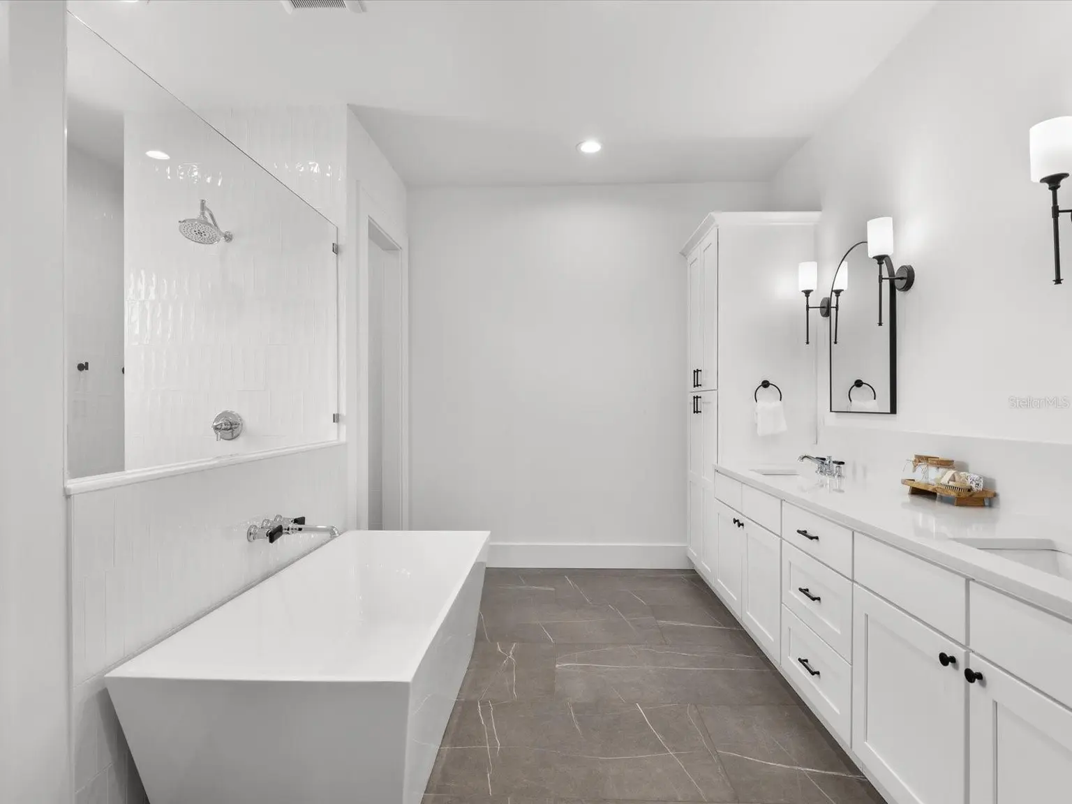 2123 S CORTEZ AVENUE, TAMPA, FL, photo 22 of 89