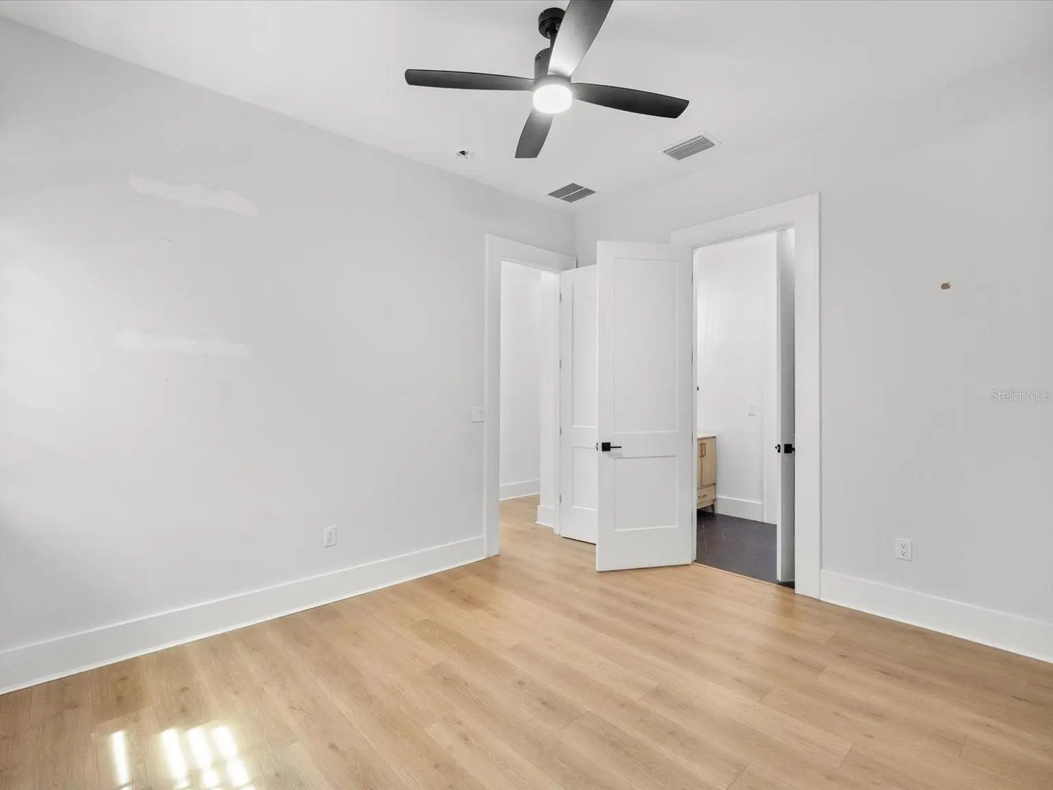 2123 S CORTEZ AVENUE, TAMPA, FL, photo 38 of 89