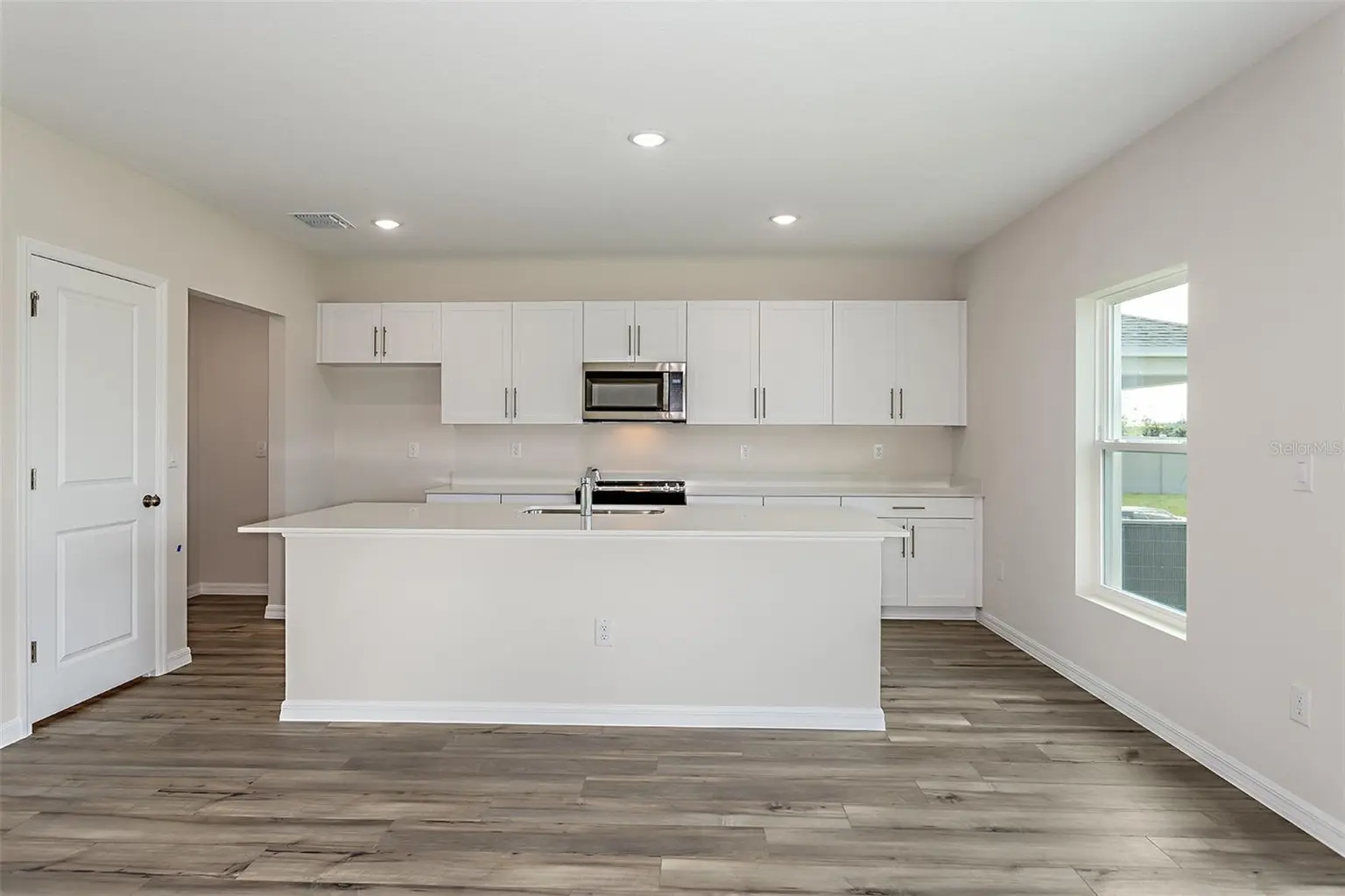 36715 THORNHEDGE DRIVE, ZEPHYRHILLS, FL, photo 2 of 29