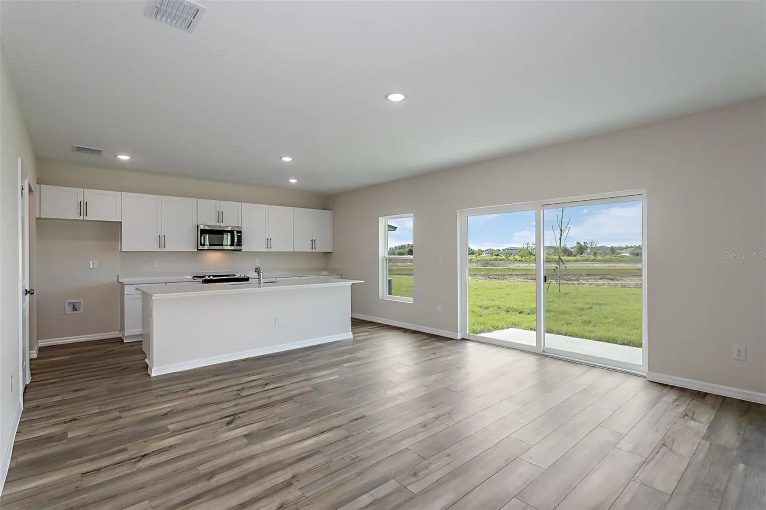 36715 THORNHEDGE DRIVE, ZEPHYRHILLS, FL, photo 10 of 29