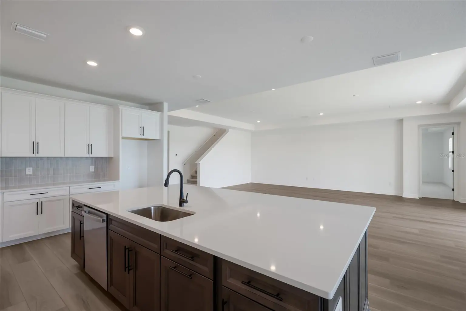 8924 DEEP HORIZON LOOP, PARRISH, FL, photo 16 of 55