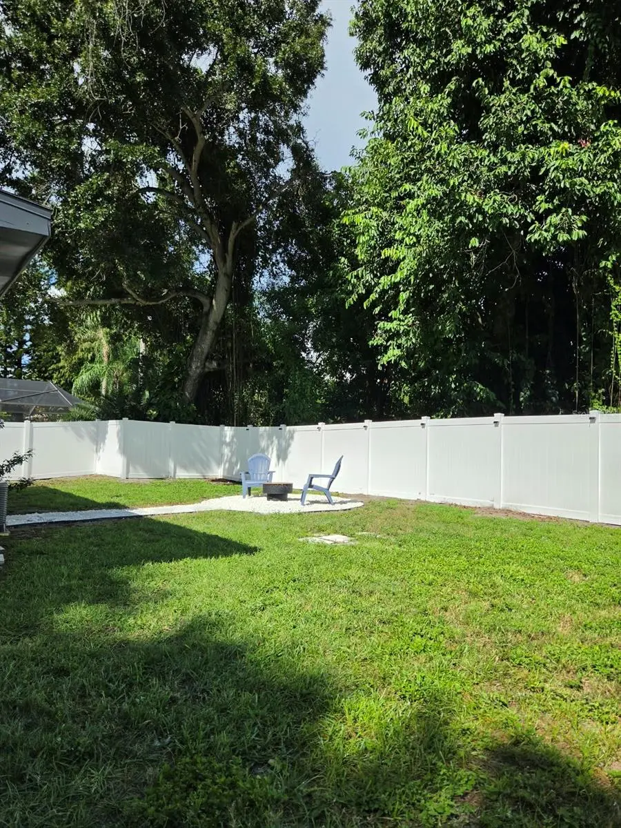 327 BARBARA CIRCLE, BELLEAIR, FL, photo 28 of 30