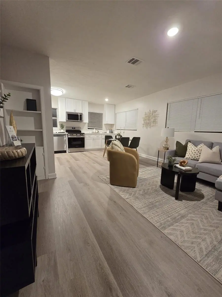 327 BARBARA CIRCLE, BELLEAIR, FL, photo 5 of 30