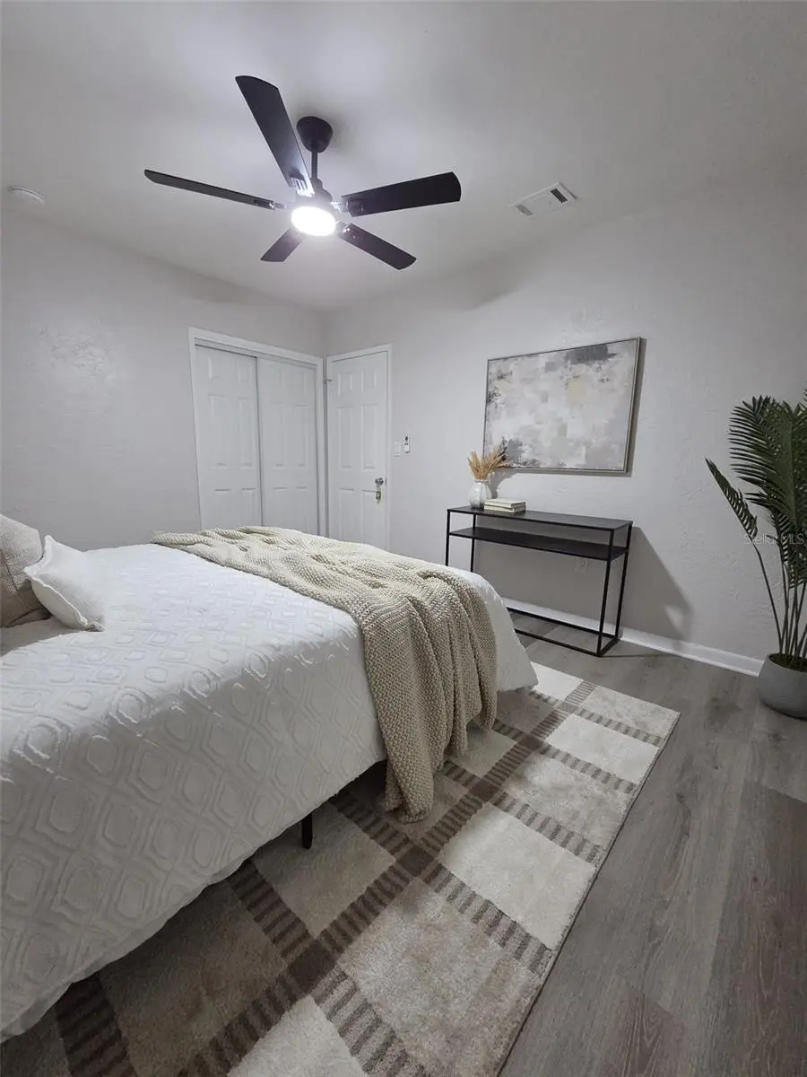 327 BARBARA CIRCLE, BELLEAIR, FL, photo 18 of 30