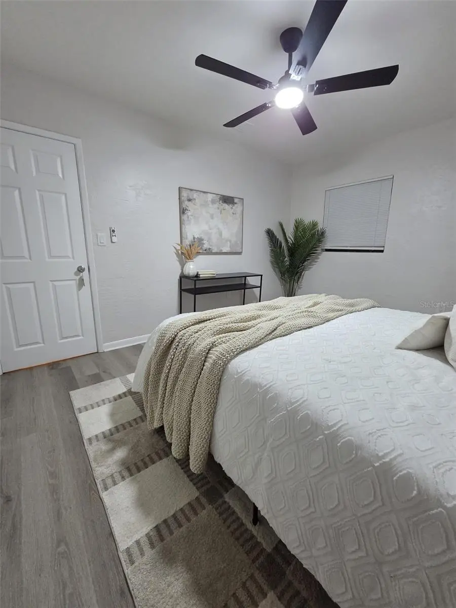 327 BARBARA CIRCLE, BELLEAIR, FL, photo 19 of 30