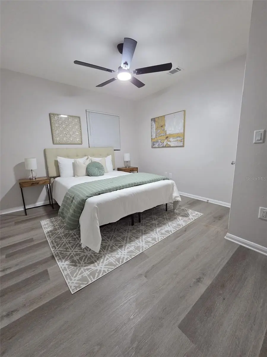 327 BARBARA CIRCLE, BELLEAIR, FL, photo 17 of 30