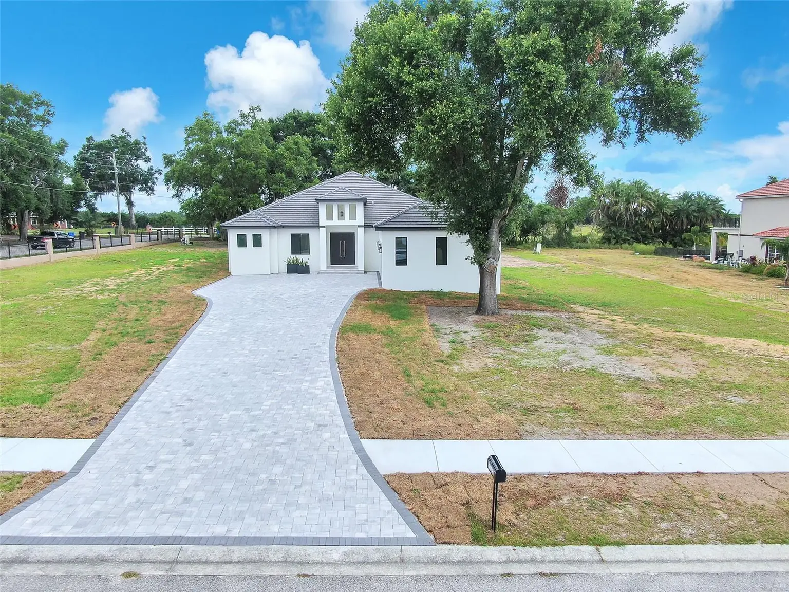 11921 FORT KING HIGHWAY, THONOTOSASSA, FL, photo 6 of 77