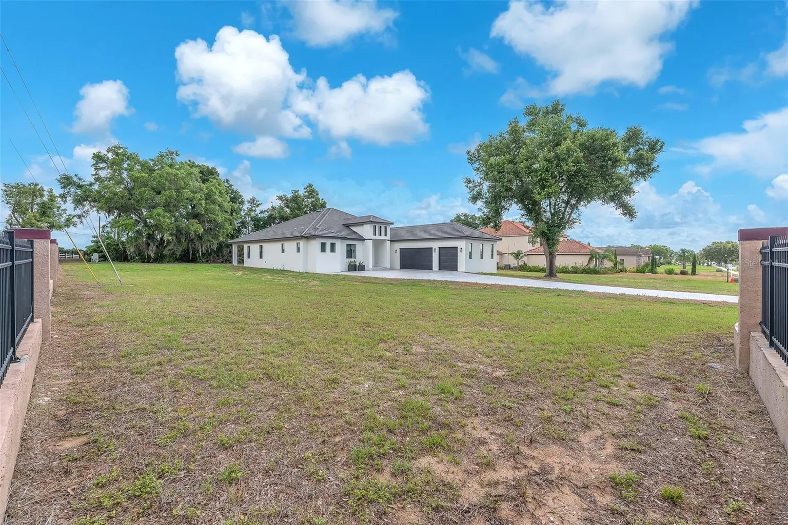 11921 FORT KING HIGHWAY, THONOTOSASSA, FL, photo 10 of 77