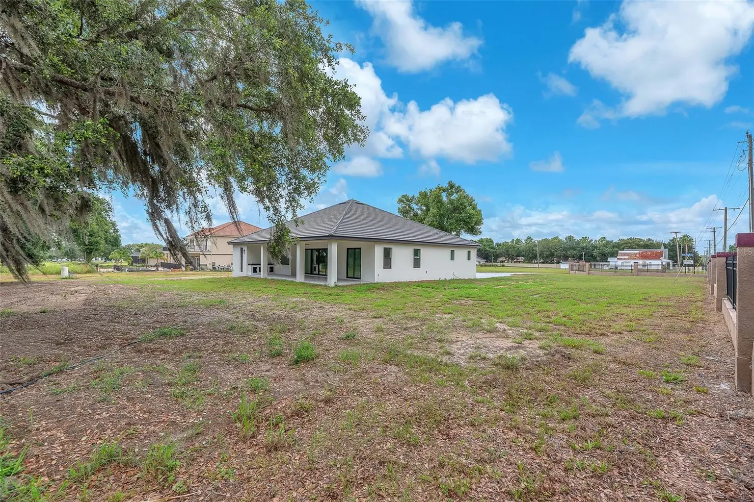 11921 FORT KING HIGHWAY, THONOTOSASSA, FL, photo 13 of 77
