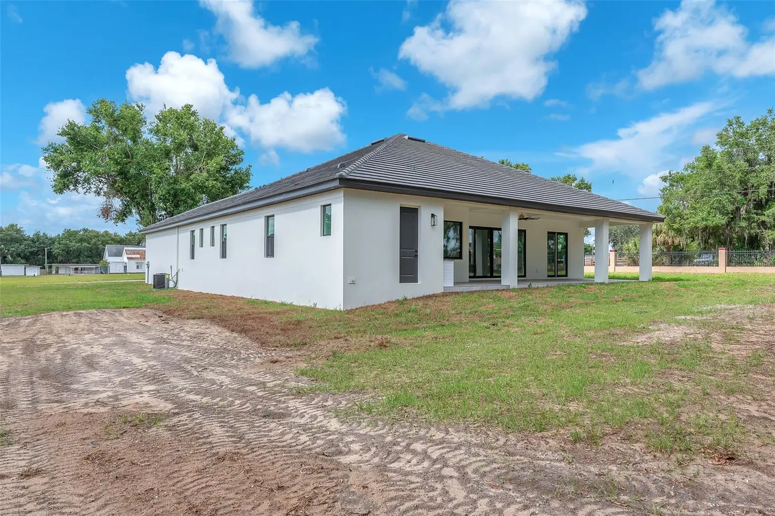 11921 FORT KING HIGHWAY, THONOTOSASSA, FL, photo 16 of 77
