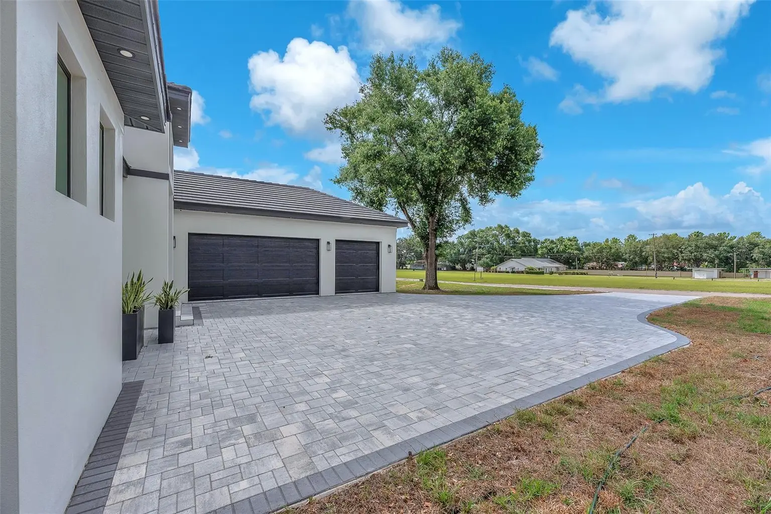 11921 FORT KING HIGHWAY, THONOTOSASSA, FL, photo 17 of 77